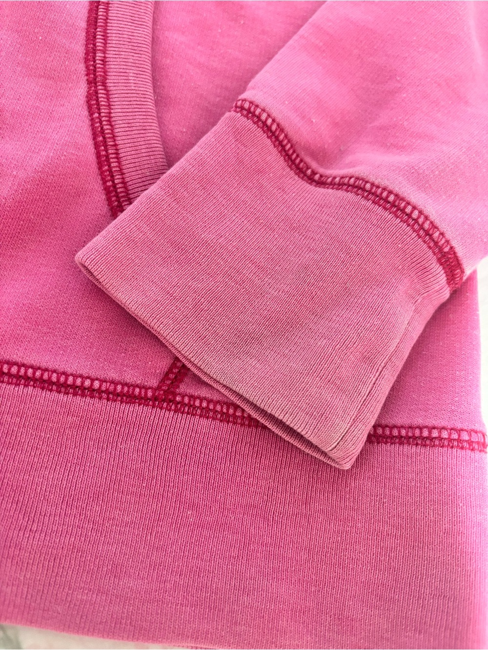 2000s PINK sweater - Picture 4 of 9